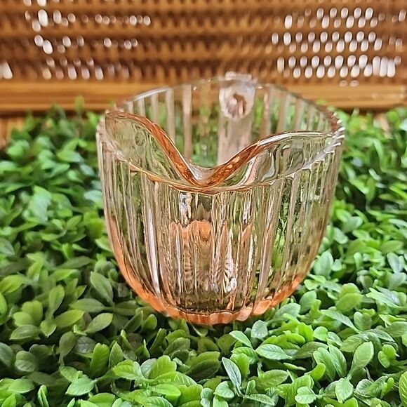 Vintage Queen Ann Depression Glass Creamer - Picture 4 of 11